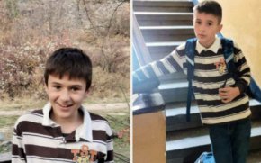 
"Продължават да се разследват всички версии, не само отвличане, има и други версии, които се изследват и те трябва да бъдат достатъчно добре обосновани, откъм това, че отпадат една след друга. Но не е изключено да има и други намеси, така че няма как да бъдем категорични, докато не завърши разследването, а то се води от прокуратурата".  