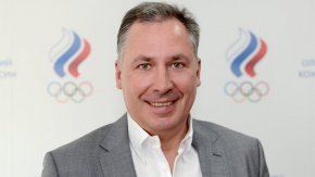 
"На 17 декември изтича срокът на наказанието. Има много спекулации. Но не съществуват никакви предпоставки за това, че ограниченията по отношение на използването на националния флаг и символика да бъдат продължени. Всички предписания на КАС в това отношение са изпълнени", коментира Поздняков след днешното заседание на Изпълкома на ОКР.