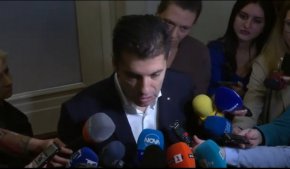  Той отправи призив към останалите формации ясно да заявят позицията си.