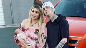 От своя страна Мелани каза пред Us Weekly, че е достатъчно стресирана, дори е лежала в болница, и не иска да се занимава с финансовите въпроси все още. 