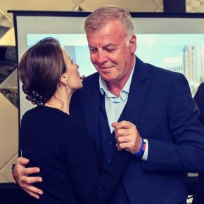 Партито в хотел Маринела събра мащабната фамилия