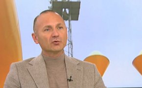 Той е категоричен, че рафинерията „Лукойл Нефтохим” трябва да работи, ако искаме да имаме евтини горива.