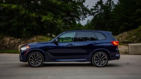 

Хибридният модел на BMW X5 xDrive45e за 2024 г. ще получи значително увеличение на мощността. Очакваме 480 к. с. комбинирана мощност между шестцилиндровия двигател с турбокомпресор и електромотора