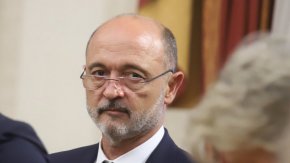
Районната прокуратура разследва информация в медиите за разменени бебета в АГ болница в София. От държавното обвинение съобщиха, че досъдебното производство е започнало преди седмица по сигнал от столичната полиция, пише БТА. 