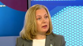 
Той предвижда на територията на всяка област да се открива поне един кризисен център за лица, пострадали от домашно насилие. Целта е в страната да има достатъчно услуги, с които те да бъдат подкрепени за справяне със ситуацията.  