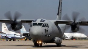 
Първо вертолет „Дофин“ от състава на авиобаза „Чайка“ във Варна, оборудван с медицинска апаратура за евакуация и спасяване, транспортира родилката от Силистра до Балчик тази сутрин.