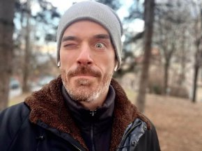  В сцената не трябваше да стрелям, а да гледам дъщеря си на коня.