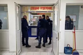 
Д-р Лещарска е категорична, че лекарката, за която близките на детето твърдят, че е била пияна не употребява алкохол. Тя не е дала проба за алкохол с мотива, че се нарушават правата ѝ. „Тази колежка е изключително съвестна. Дошла е със собствения си автомобил по-рано“, каза още директорът на Спешния център.