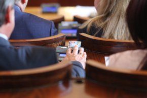 Депутатите въведоха "особен търговски управител", който при определени обстоятелства ще може да поеме контрола над "Лукойл"