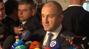 
БСП е готова на решения, които да са общи за по-голямата част от парламентарните партии, каза Радев и припомни, че БСП е била основен фактор за решаване на кризата с избора на председател на 48-ото Народно събрание