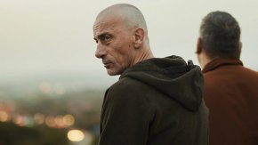 
Игралният пълнометражен дебют на майстора-документалист Тонислав Христов Добрият шофьор ще има своята БГ премиера по време на София Филм Фест през март