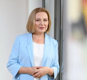 
От двете формации обявиха, че още не са обмисляли дали ще поканят Цветан Цветков да се включи в техните кандидат-депупатски листи.