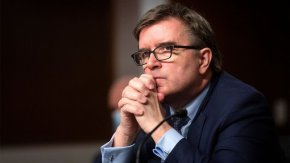 риканвам ги да дойдат и дискусията да се води по официалните канали”,  посочи  О’Брайън.
