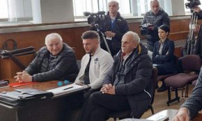 
По думите му Спасески не е възпитаван в омраза към никого, най-малко към българите, защото баща му е бил сред онези, които са помагали за спасяването на давещите се български туристи при инцидента с туристическия кораб Илинден в Охридското езеро през 2009 г.
