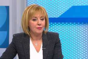 
Пред една от големите вериги днес тя ще призове за бойкот на кашкавала с надценка от 50%. 