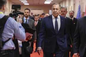
Лавров изрази смущението си пред домакина и други страни от "глобалния Юг" по време на срещата на върха на външните министри на страните членки, която се провежда в президентския дворец в столицата в четвъртък.