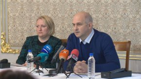 
Ние сме в Европа, имаме друг поглед и мироглед, има един друг свят, в който се работи по друг начин и ние уважаваме твореца, каза още Васил Василев