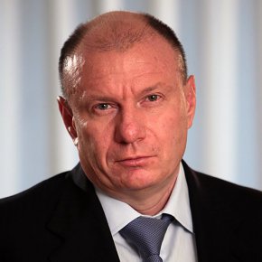 Владимир Потанин, собственик на минния гигант "Норилски никел", отново оглави класацията като най-богатия руски бизнесмен в списъка, като състоянието му се оценява на 28,5 млрд. долара, показва индексът.