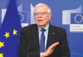 
На Борел не е забранено да влиза в страната, но Министерството на външните работи не възнамерява да го приеме на официално посещение заради статията, която той публикува в Project Syndicate миналата седмица.