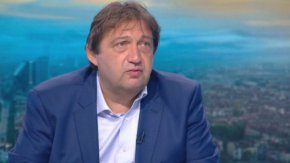 В редакцията на 19 минути получаваме и сигнали за недопустимо поведение спрямо дами в Регионалното министерство. Тепърва ще пишем по случая.