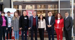 Той подчерта, че държавата трябва да инвестира в образованието и здравеопазването