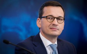 Полша също работи активно за премахване на вратичките, благодарение на които Руската федерация успява да заобиколи някои ограничения. 