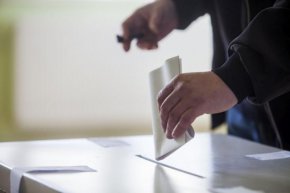 Ще има точно разписана инструкция, която ще бъде разпространена и от ЦИК, е уточнил заместник-главният секретар.