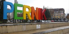 
С „Не подкрепям никого” са гласували 2032 избиратели. Рекордът по преференции държат осмата в листата на ГЕРБ-СДС Христина Георгиева - с 2236 преференции и вторият в същата листа Емил Костадинов – с 1995. С най-много преференции - 1238, от „Продължаваме промяната - Демократична България”, е водачът на листата Бойко Рашков, следван от третия в листата Кирил Стоев - с 897 преференции. 
