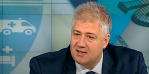 
"Надявам се хората, които са ме подкрепили да не бъдат разочаровани, защото по-голяма част от тях са мои пациенти, приятели, които знаят, че каузата ми в живота е да помагам на хората, без значение дали е на болничен или парламентарен терен. Благодаря на всички за подкрепата! Успех на всички колеги в 49 НС", завърши Асен Балтов.