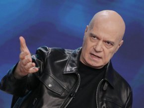 Сценаристът реши да е депутат от плевенско.