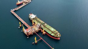 За година скокът на вноса на петрол от Русия за Делхи е 4,6 пъти. А делът на пазара е нараснал от 1 на 34%