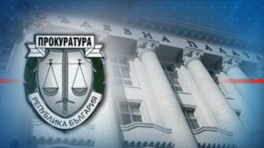 
Инсценираната от столични полицаи хулиганска проява - увреждане на патрулна кола от двама младежи и късане на полицейски пагон на униформен, ще струва на прокуратурата близо 20 000 лева, съобщава Лекс, като цитира решение на Софийския градски съд (СГС) по Закона за отговорността на държавата