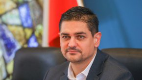 
След като казах преди час, че механизмът за разследване на главния прокурор е готов, последва реакция от Гешев. Това заяви депутат от ПГ на ПП и ДБ Радостин Василев по повод искането на прокуратурата за сваляне на имунитета му.