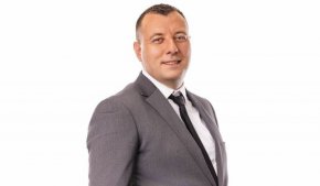 зам.-шеф на ПГ на Възраждане Петър Петров.