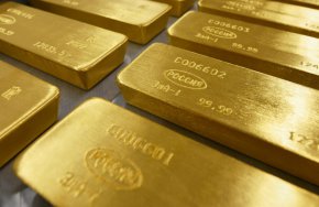 Износът от санкционираната страна е пренасочен към Обединените арабски емирства, Хонконг и Турция, които не са се присъединили към западните ограничения, посочва изданието, като се позовава на данни от фирмата за проследяване на търговията ImportGenius, базирани на руски митнически данни за шестте месеца до август.