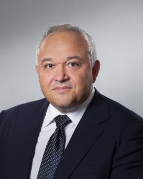 “Няма да се уморя да повтарям фактите - има засилен мигрантски натиск, като от началото на година той е с над 35% по-висок спрямо м.г.”, заяви служебният вътрешен министър Иван Демерджиев по време на парламентарния контрол в НС.