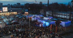 Kaufland България продължава традицията си да кани най-малките си клиенти на неделен куклен театър