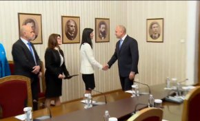 Радев връчи първия мандат на ГЕРБ-СДС 