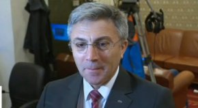 
Той призова политиците да се отнесат с разум и отговорност към проблемите.