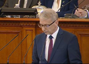 Николай Денков