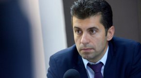  Кирил Петков