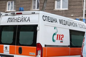 
Огромната част от парите от здравния бюджет - почти 90%, ще отидат отново за заплати и лекарства, които болниците купуват на каквито си измислят цени - понякога със седем ПЪТИ разлика повече от нормалните, добавиха още експертите.