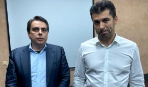 Така, ще започна направо с извода - Кирил Петков и Асен Василев са нагли лъжци и белите якички на корупцията в България