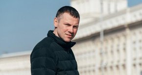 Кое е най-обидното за толкова симпатичния ни в близкото минало герой ли? Ами, че го смениха с някоя си Венеция.