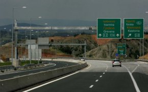 Припомня се, че на 3 юли концесионерите са поискали среща в министерството, на която да бъде обсъдено актуализирането на пътните такси на основата на концесионните договори.