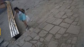 Задържана
