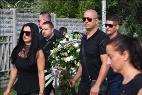 Над 400 души се събраха на поклонението на Алексей Петров 