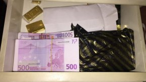 
Първият път разследването беше прекратено този май, но постановлението за това беше отменено от Софийската апелативна прокуратура, която даде на Градската указания за извършването на допълнителни действия по разследването.