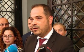 От президентството съобщиха преди дни, че смятат мотивите към предложението за отстраняване на главен комисар Петър Тодоров от поста главен секретар на МВР за "изцяло политически и продължение на пълномащабната чистка в тази институция". 