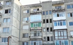 
Мярката за неотклонение на задържания ще се гледа в петък.